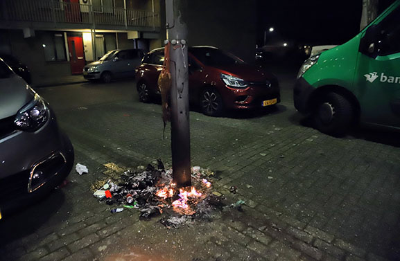 Tiel geteisterd door buitenbranden, dader niet gevonden