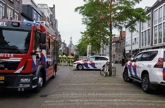 Pinautomaat bij pizzeria Rossetti op het Plein in Tiel opgeblazen