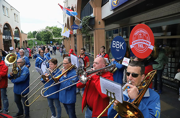 Ruim 500 deelnemers liepen mee met de Passewaaijse avondvierdaagse