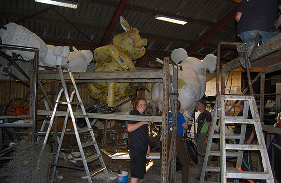 Tsjechische kunst op de grote wagen van corsoclub Geldermalsen