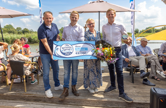 Het leukste terras aan het water 2024 ligt in Rhenoy