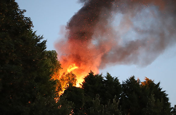 Uitslaande woningbrand aan de Kromme Steeg in Kapel-Avezaath