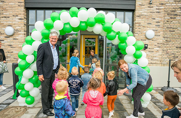 Kinderen ontdekken nieuw Kindcentrum in De Plantage in Meteren