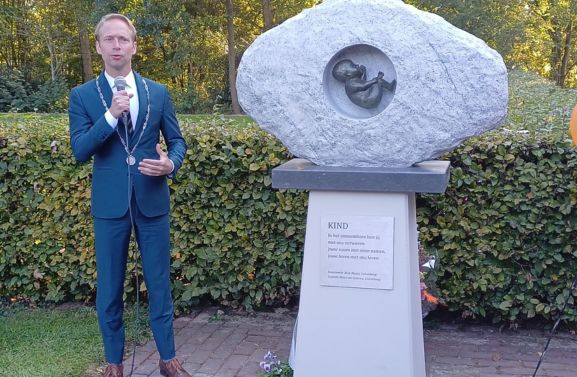 Kindermonument in Culemborg officieel onthuld