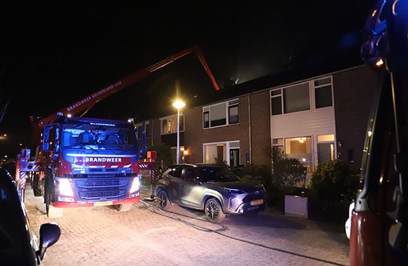 Woningbrand aan Prins Willem-Alexandersingel in Beesd