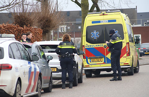 Vrouw gewond bij steekpartij in Herwijnen, dader op de vlucht geslagen