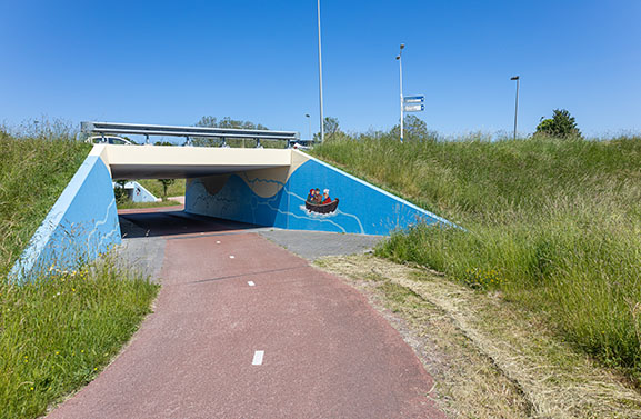 Tiels vierluik geschilderd in fietstunnels onder Berenkuil