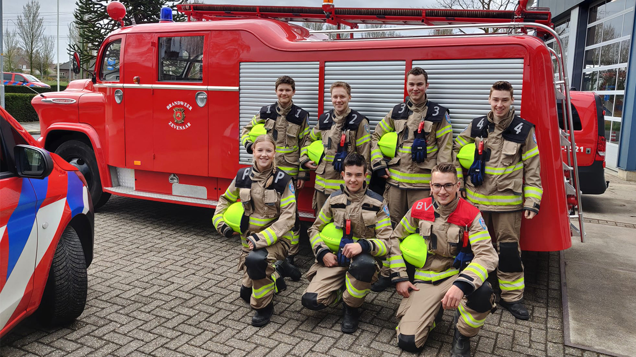 Jeugdbrandweer Geldermalsen overtuigend naar halve finale na winst in Zeven