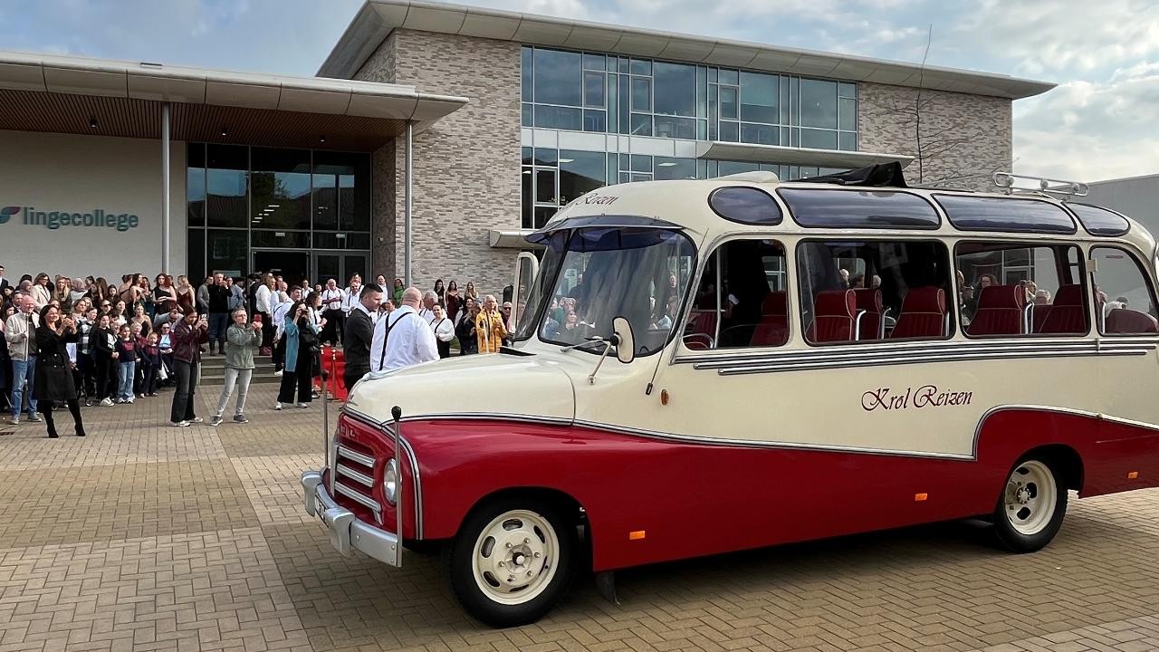 Examenklassen stralen tijdens feestelijk gala in Tiel