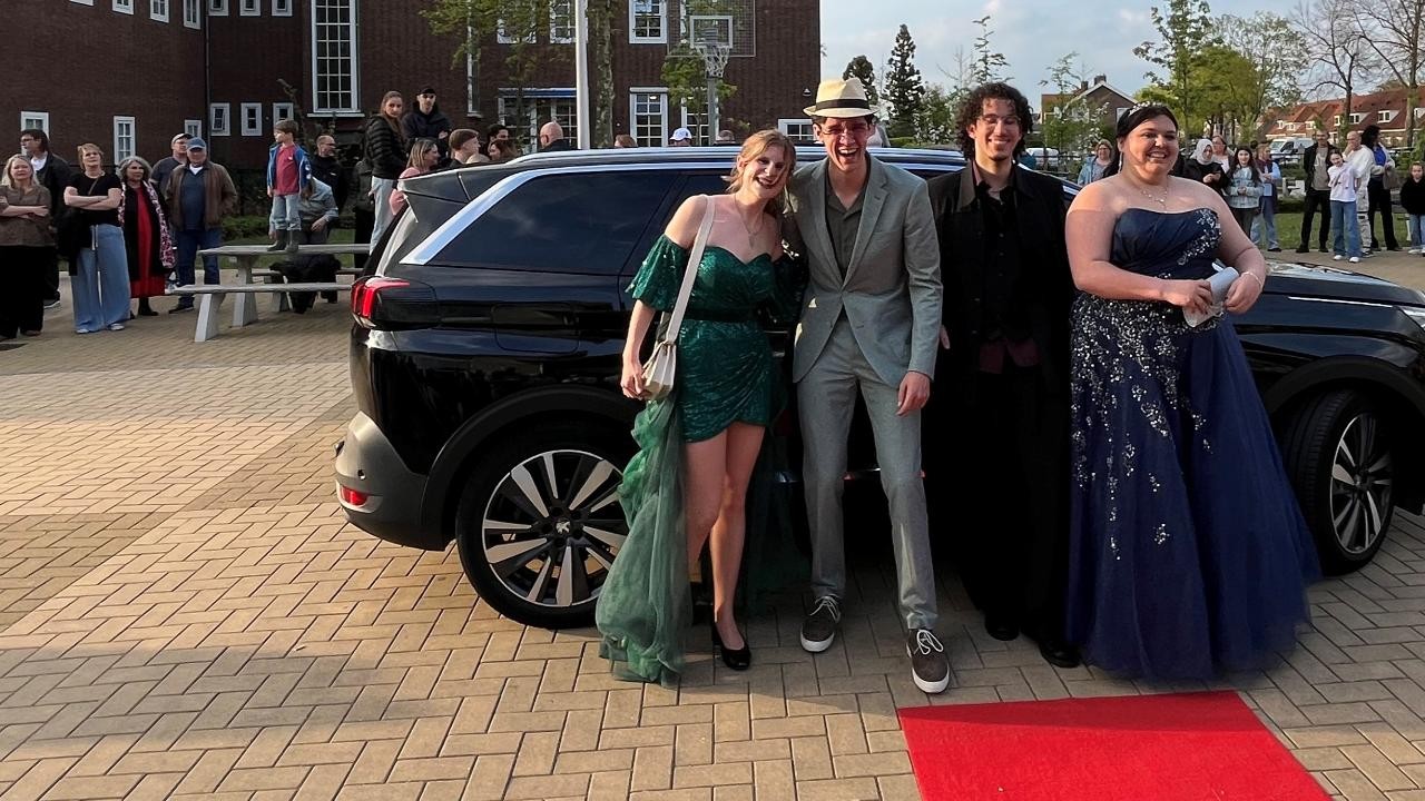 Examenklassen stralen tijdens feestelijk gala in Tiel