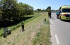 Scooterrijder rijdt van dijk af en raakt gewond