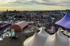 Appelpop dag 2: Een dag vol drukte, regenbuien en knallende acts