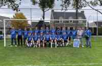 Addy Kusters: een voetbaltrainer in twee werelden