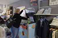 Avri start proef met textielinzamelcontainer bij winkels