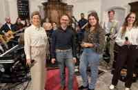 Praiseband All in One uit Ameide geeft paasconcert in Woudenberg