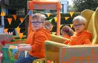 Zonnige Koningsdag trekt veel bezoekers in de regio